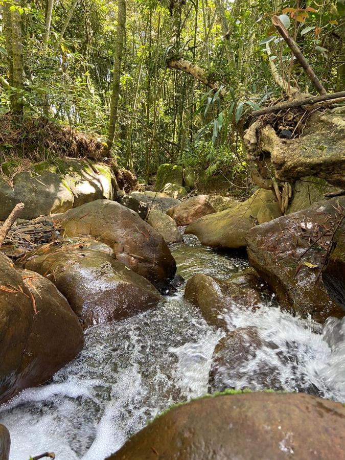 Finca clima templado, quebrada y jacuzzi; los clientes pueden usar todo el espacio y no tendrán que compartirlo con el anfitrión ni con otros huéspedes, calles en buen estado Alban  Exterior foto
