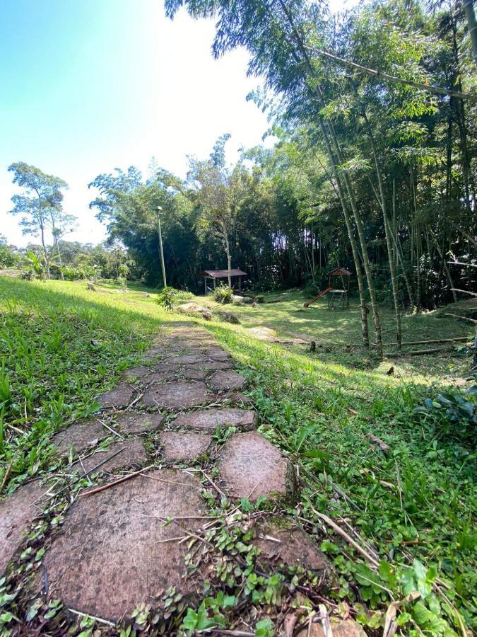 Finca clima templado, quebrada y jacuzzi; los clientes pueden usar todo el espacio y no tendrán que compartirlo con el anfitrión ni con otros huéspedes, calles en buen estado Alban  Exterior foto